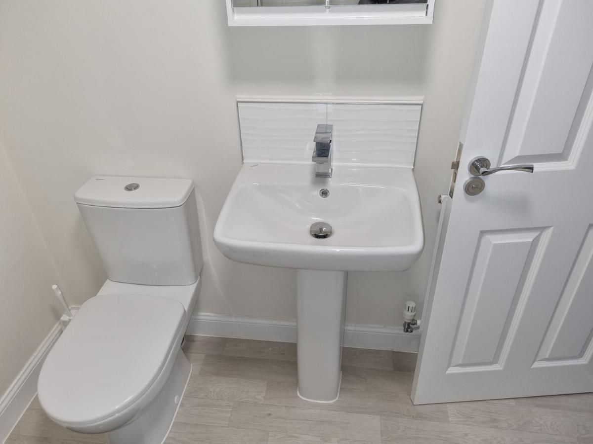 26 Lindhurst Way West 曼斯菲尔德 外观 照片