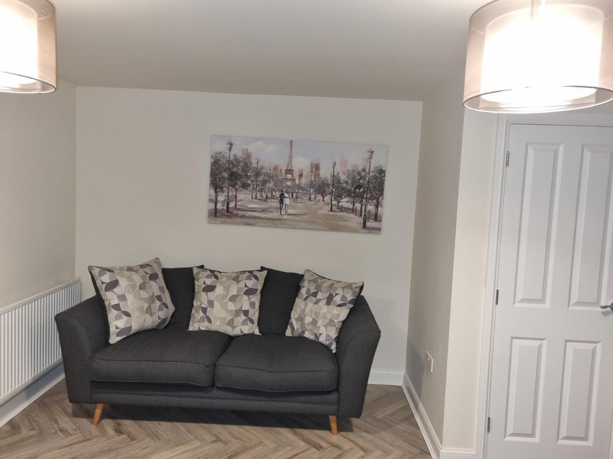 26 Lindhurst Way West 曼斯菲尔德 外观 照片
