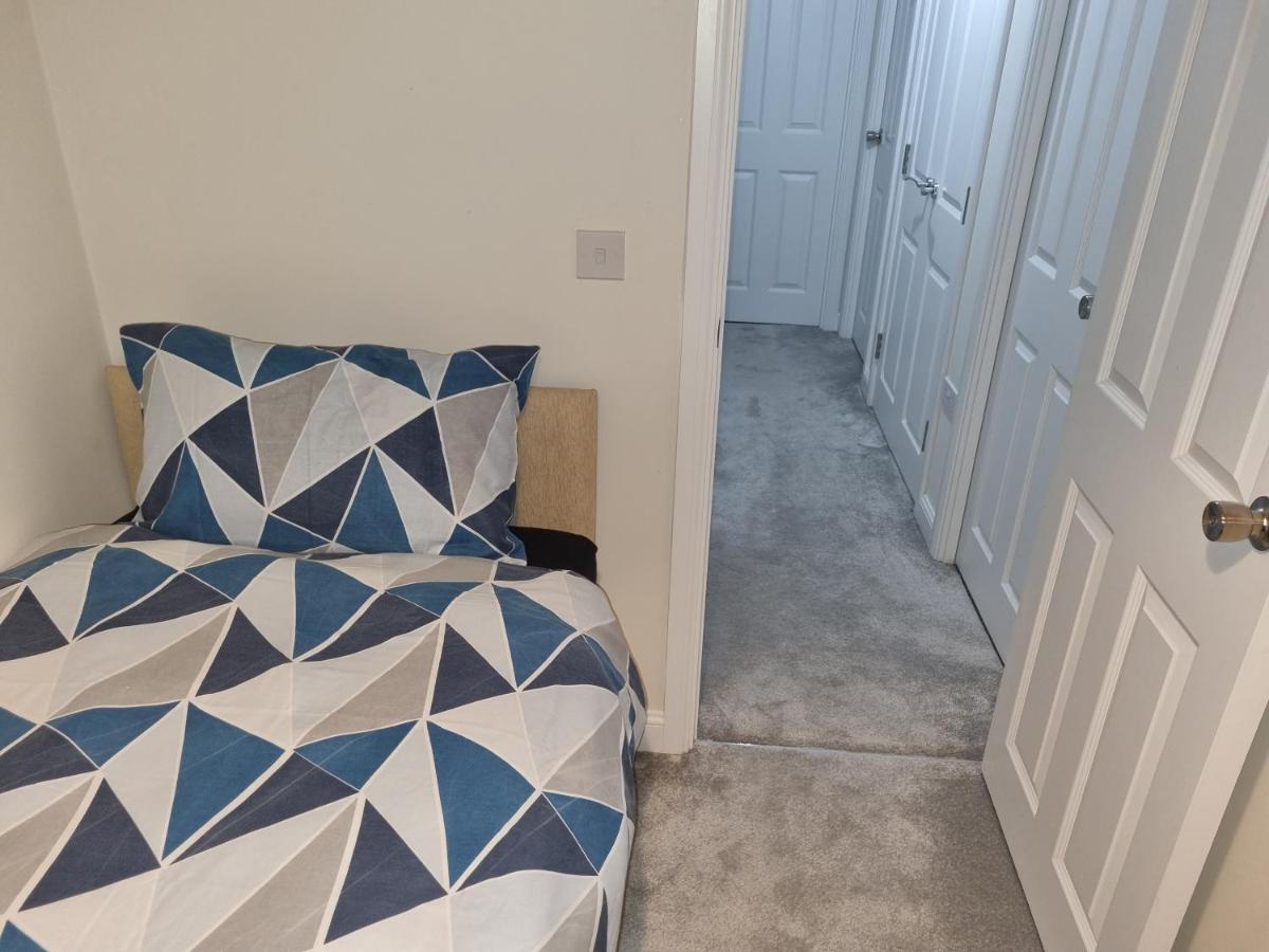 26 Lindhurst Way West 曼斯菲尔德 外观 照片